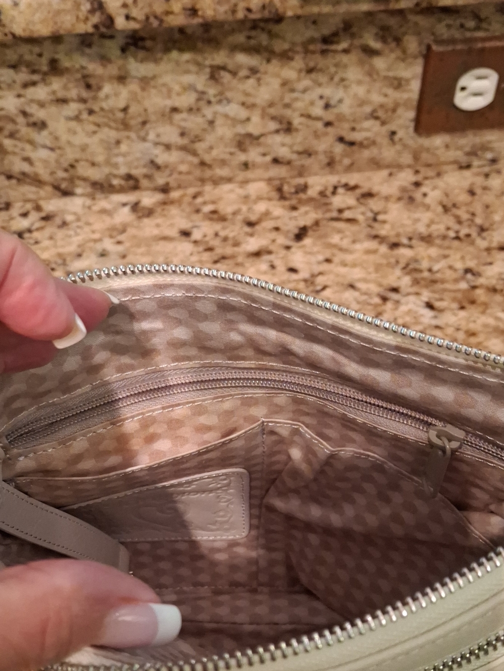Brighton Woven Kari Crossbody w/Heart Charm-NIB W/Tags!!! - Picture 7 of 11